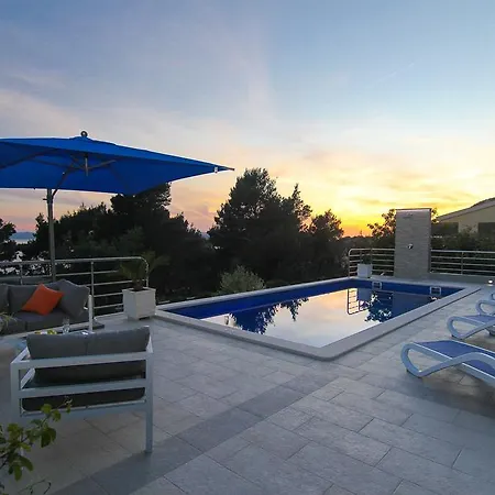 Levanda マカルスカ